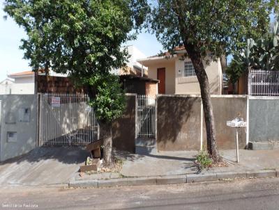 Casa para Locação, em Presidente Prudente, bairro Parque Furquim, 2 dormitórios, 1 banheiro, 1 vaga
